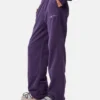 Adidas X Moon Boot Plum trainingsbroek Adidas X Moon Boot Plum trainingsbroek