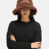 Bruine, harige buckethoed Bruine, harige buckethoed
