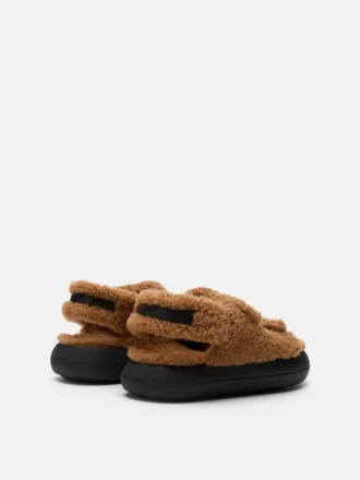Bruine sandalen van schapenvacht